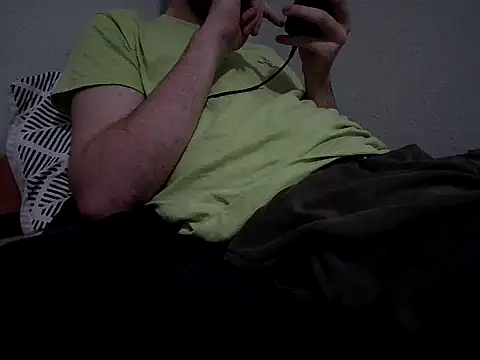 Snapshot of Enzo_lover chatting on 11-23-25, 06:51 Enzo lover online show from 11-23-25, 06:51