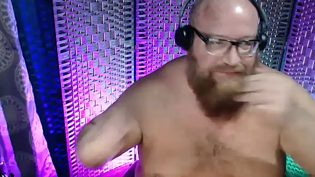 Snapshot of BigBearforCuddles chatting on 01-07-26, 02:27 BigBearforCuddles online show from 01-07-26, 02:27