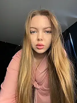 Snapshot of SinCityDoll chatting on 06-27-26, 05:02 SinCityDoll online show from 06-27-26, 05:02