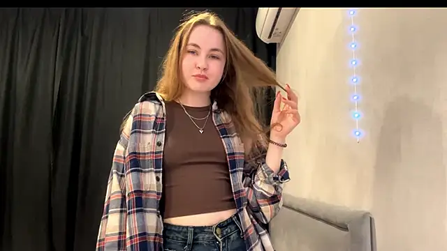 PrettyGhost online show from 11-25-25, 03:12