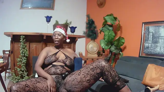 SexyCurves9 online show from 12-18-25, 10:13