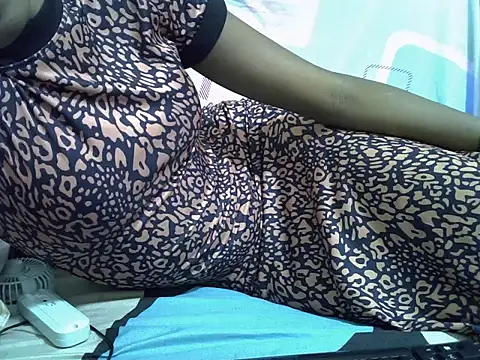 LIMAKATS0 online show from 11-25-25, 11:32