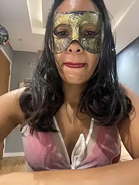 LunnaMaska online show from 11-24-25, 01:22