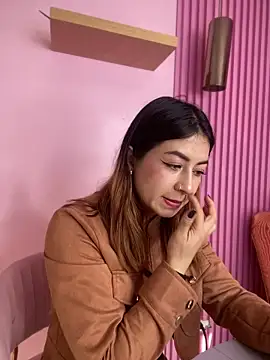 MaddieHunter online show from 01-11-26, 01:07