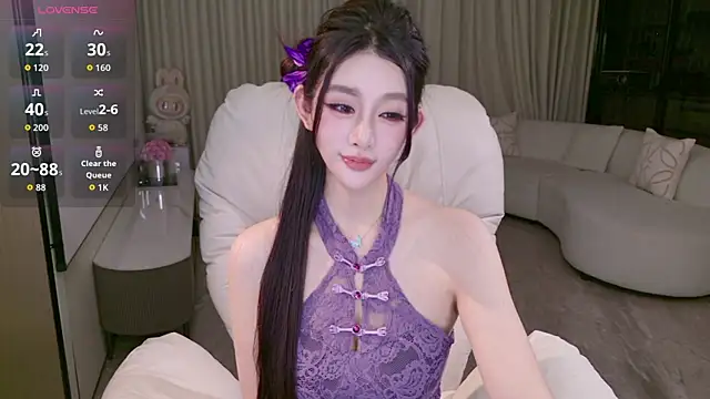 Snapshot of LULUbbaby_520 chatting on 12-18-25, 01:59 LULUbbaby 520 online show from 12-18-25, 01:59