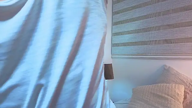 Maxx cooper online show from 11-25-25, 01:39