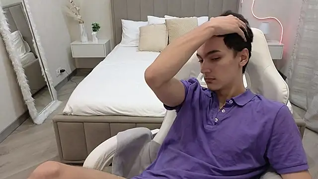 MoonlinSkinn online show from 01-15-26, 01:09