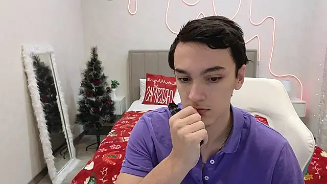 MoonlinSkinn online show from 01-12-26, 01:01