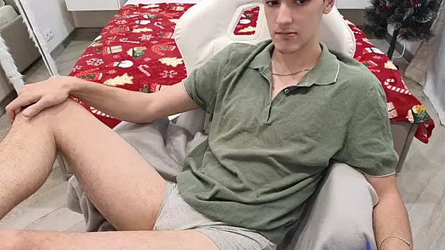 MoonlinSkinn online show from 12-16-25, 08:07