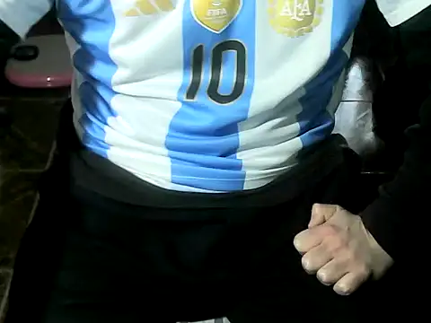 Snapshot of OreCam chatting on 07-19-26, 04:26 OreCam online show from 07-19-26, 04:26
