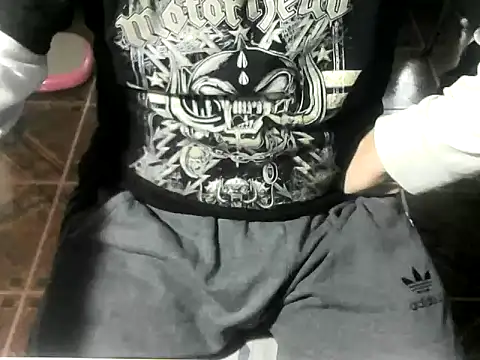 Snapshot of OreCam chatting on 07-20-26, 04:53 OreCam online show from 07-20-26, 04:53