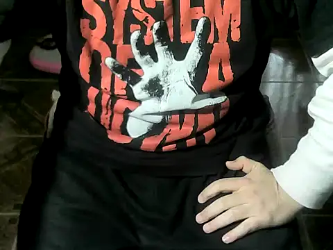 Snapshot of OreCam chatting on 06-18-26, 04:23 OreCam online show from 06-18-26, 04:23