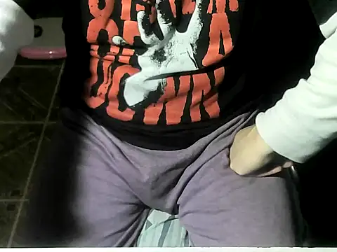 Snapshot of OreCam chatting on 07-11-26, 06:24 OreCam online show from 07-11-26, 06:24