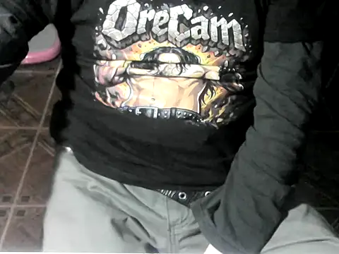 Snapshot of OreCam chatting on 07-21-26, 04:58 OreCam online show from 07-21-26, 04:58