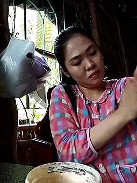 Lin-kute98 online show from 04-17-26, 12:46