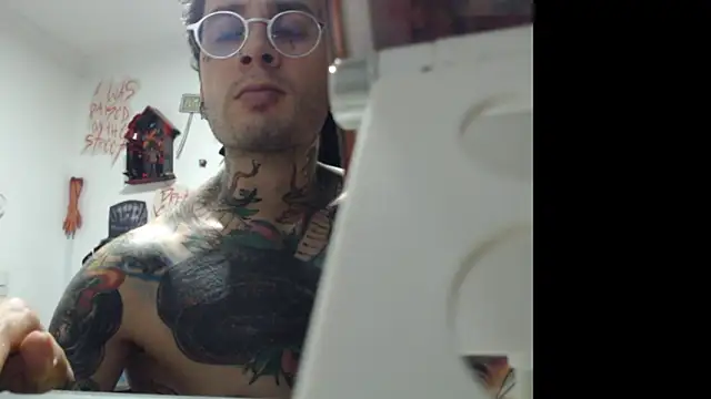 CryBoy13 online show from 01-18-26, 05:44