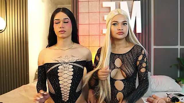 Snapshot of Dana_joness chatting on 01-07-26, 12:37 Dana joness online show from 01-07-26, 12:37