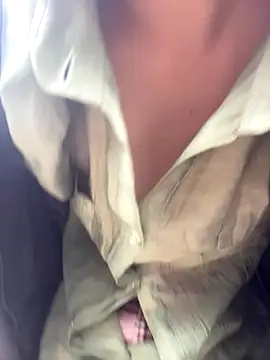 Snapshot of MySmile chatting on 12-04-25, 02:32 MySmile online show from 12-04-25, 02:32