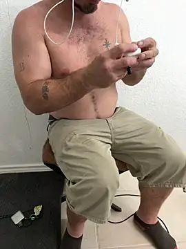 Snapshot of 2addictivelyhorny chatting on 05-31-26, 11:16 2addictivelyhorny online show from 05-31-26, 11:16
