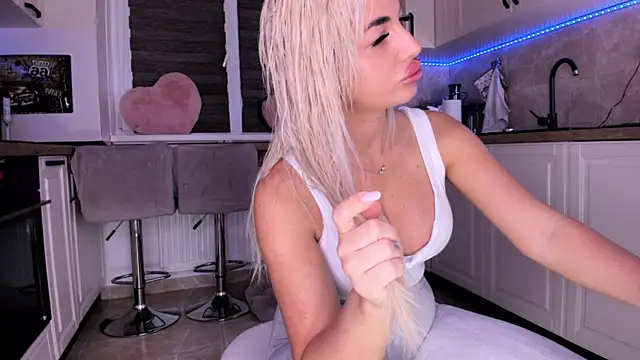 SexyElisabeth online show from 05-18-26, 04:18