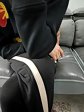 Snapshot of micai_fengbei chatting on 03-02-26, 04:02 micai fengbei online show from 03-02-26, 04:02