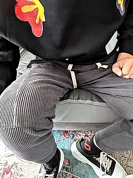 Snapshot of micai_fengbei chatting on 02-21-26, 04:03 micai fengbei online show from 02-21-26, 04:03