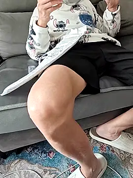 Snapshot of micai_fengbei chatting on 02-05-26, 05:25 micai fengbei online show from 02-05-26, 05:25