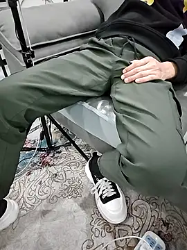 Snapshot of micai_fengbei chatting on 02-25-26, 12:27 micai fengbei online show from 02-25-26, 12:27