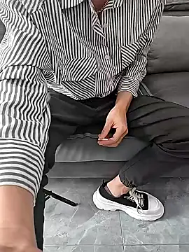 Snapshot of micai_fengbei chatting on 03-11-26, 03:44 micai fengbei online show from 03-11-26, 03:44