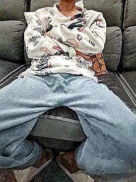 Snapshot of micai_fengbei chatting on 02-06-26, 12:12 micai fengbei online show from 02-06-26, 12:12