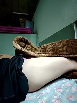 LianLaz online show from 01-10-26, 02:01