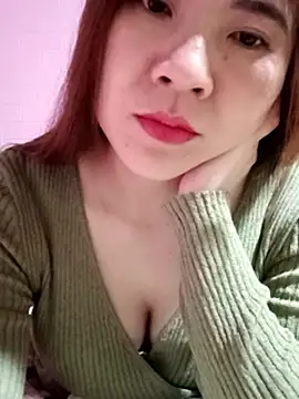 Lily-ross22 online show from 12-22-25, 06:41