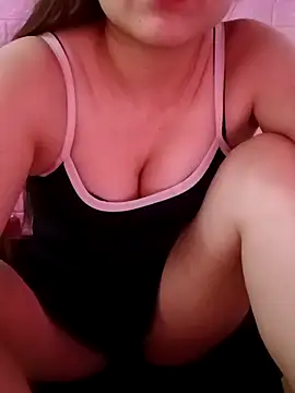 Lily-ross22 online show from 04-12-26, 01:53