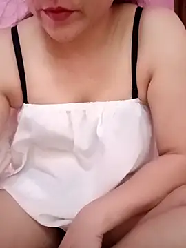 Lily-ross22 online show from 04-15-26, 08:42