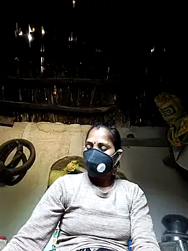 Snapshot of Punam_panjabi chatting on 12-18-25, 09:03 Punam panjabi online show from 12-18-25, 09:03