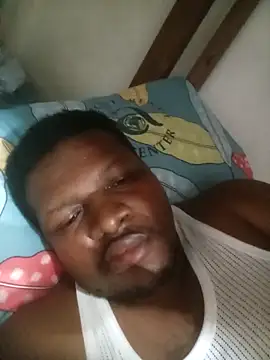 Snapshot of LovelyHughes chatting on 12-20-25, 08:39 LovelyHughes online show from 12-20-25, 08:39