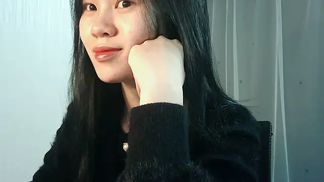 Snapshot of Nunaa18 chatting on 11-24-25, 02:39 Nunaa18 online show from 11-24-25, 02:39