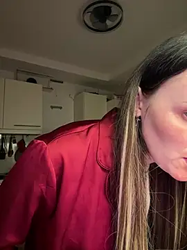 TomilaSi online show from 03-25-26, 11:14