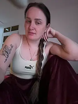 TomilaSi online show from 04-10-26, 09:00