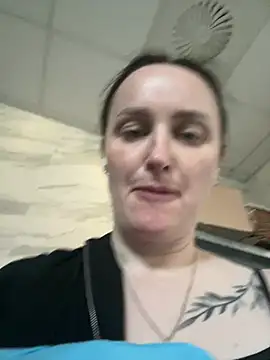 TomilaSi online show from 05-02-26, 04:12