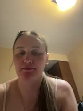 TomilaSi online show from 04-11-26, 10:57