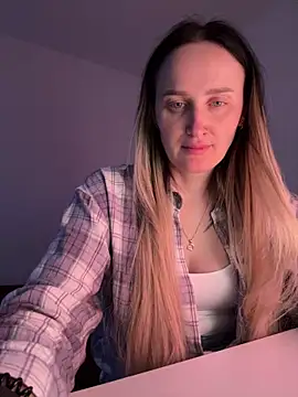 TomilaSi online show from 12-21-25, 09:26