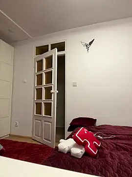 TomilaSi online show from 11-28-25, 07:25