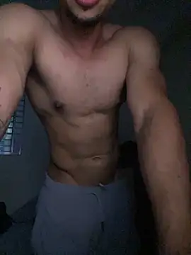 MoreninhoMagrinho online show from 12-16-25, 04:06