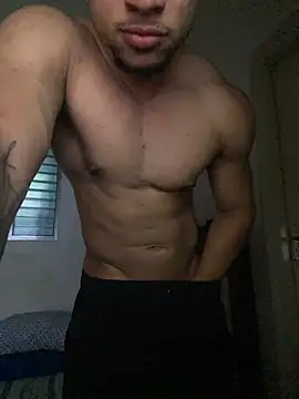 MoreninhoMagrinho online show from 12-03-25, 03:40