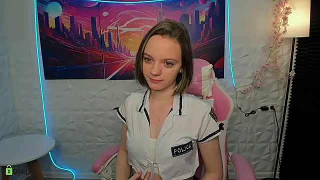 Olivia Riesz online show from 11-28-25, 01:17