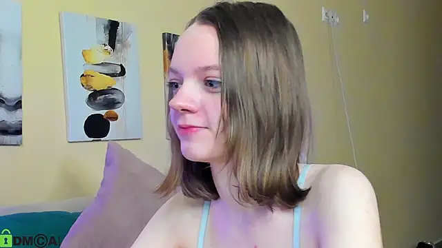 Olivia Riesz online show from 04-01-26, 01:08