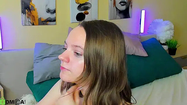 Olivia Riesz online show from 03-27-26, 08:26