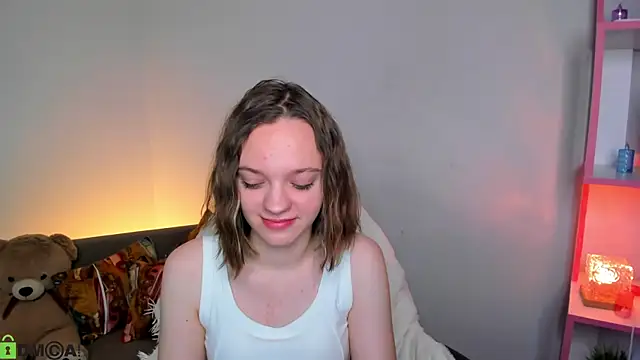 Olivia Riesz online show from 12-18-25, 01:22