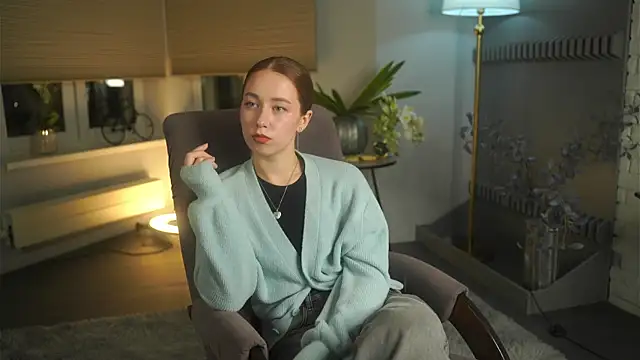 Snapshot of NadaPropst chatting on 11-25-25, 12:27 NadaPropst online show from 11-25-25, 12:27